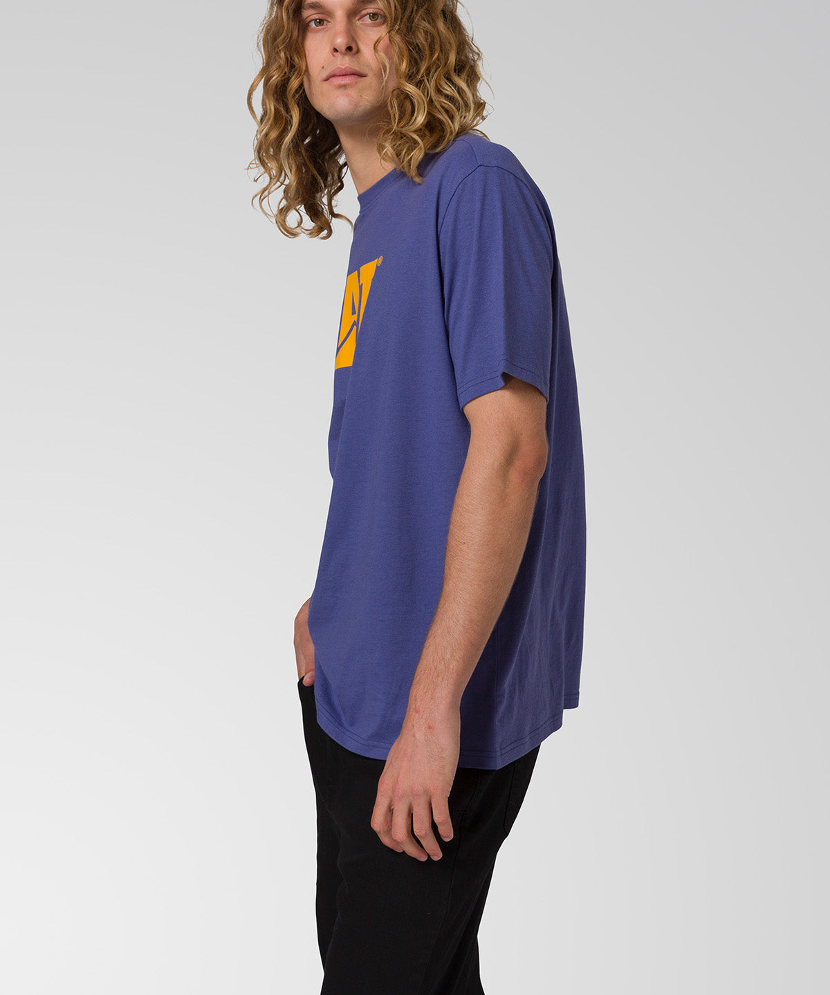 Camiseta Cat Logo Tee Para Hombre Color Amarillo-3