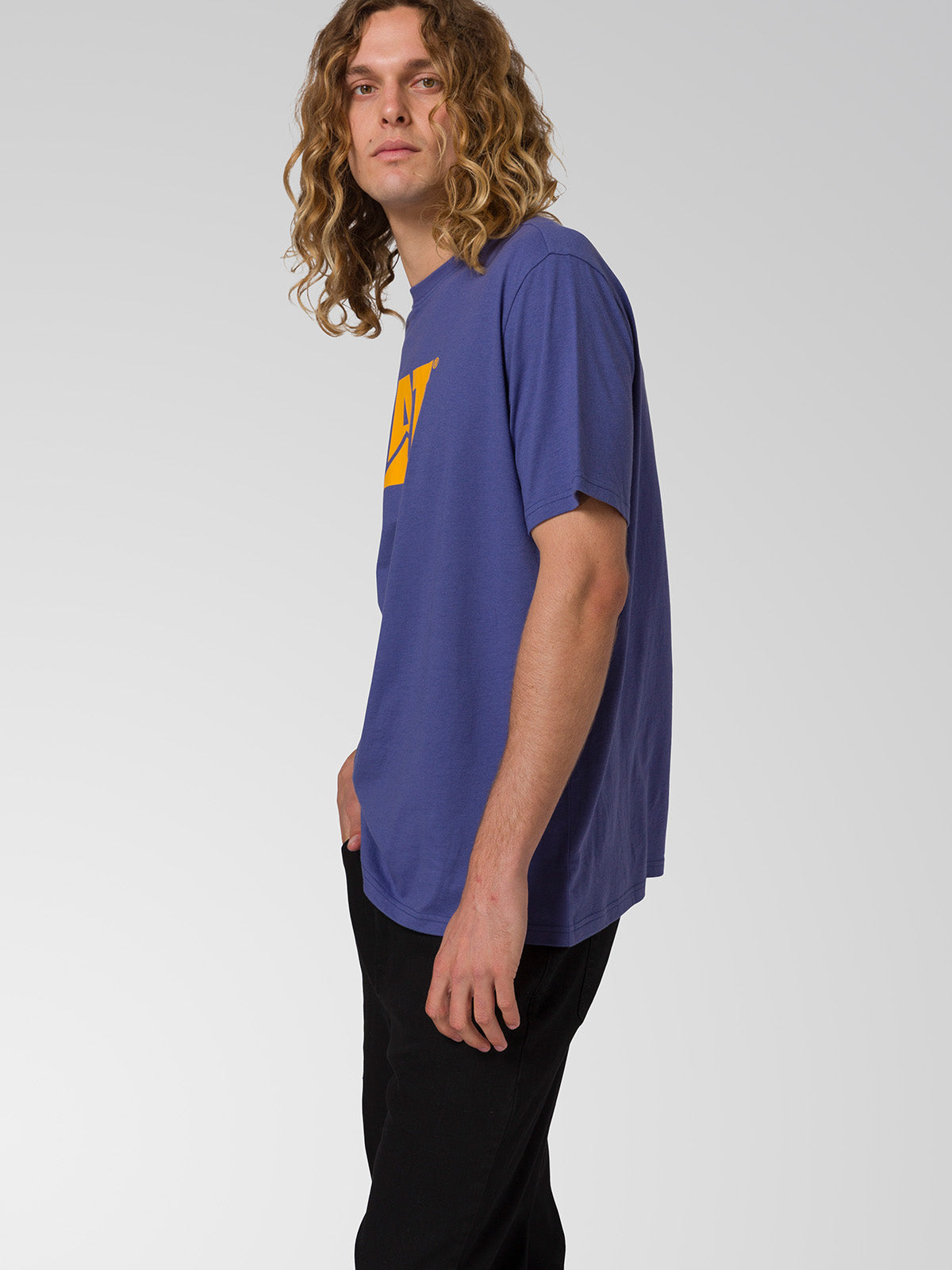 Camiseta Cat Logo Tee Para Hombre Color Amarillo-3