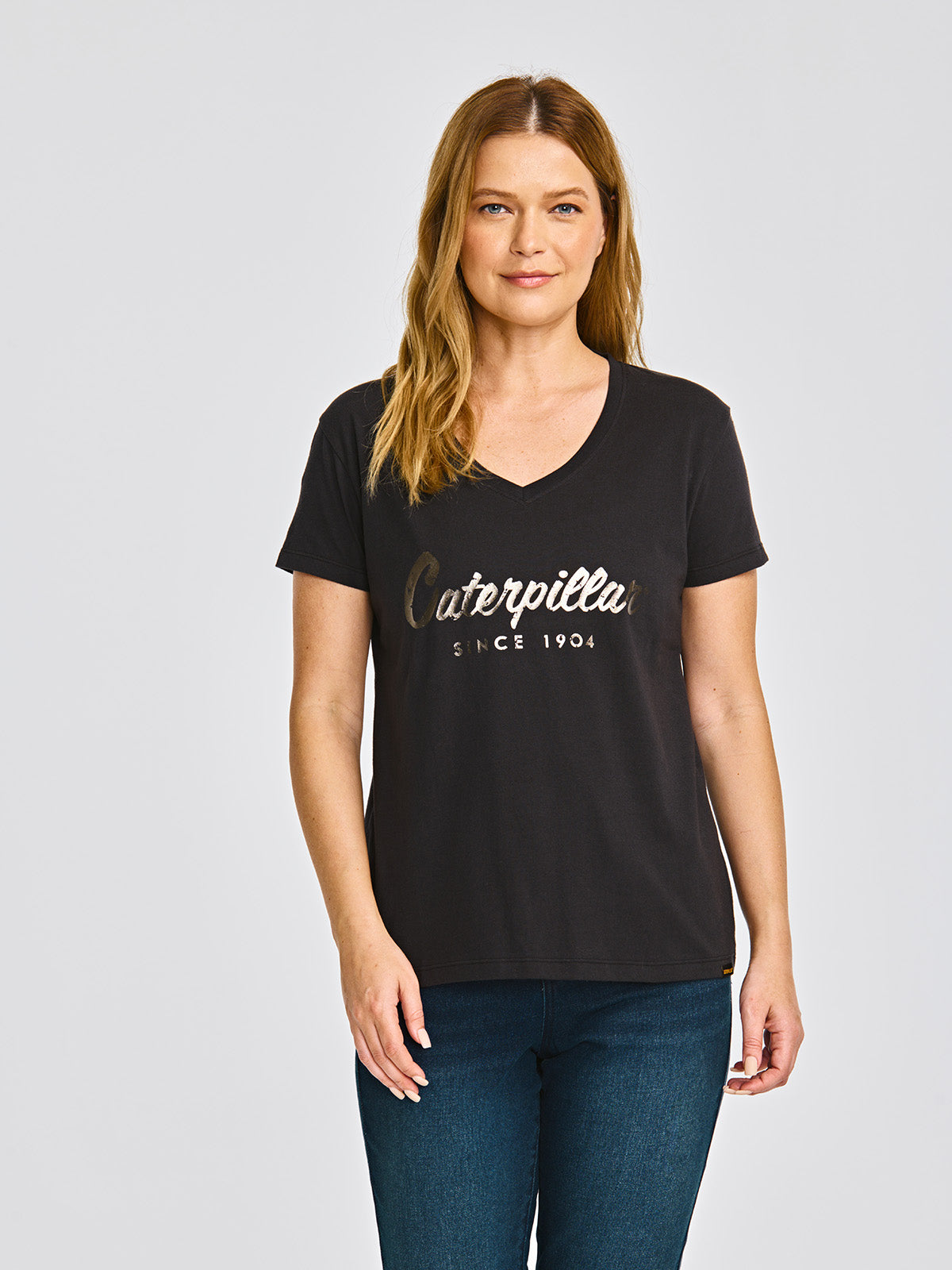 Camiseta Caterpillar Script V Para Mujer Color Negro-1