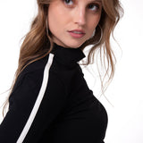 Camiseta Sporty Mock Neck Manga Larga Mujer Color Negro-4