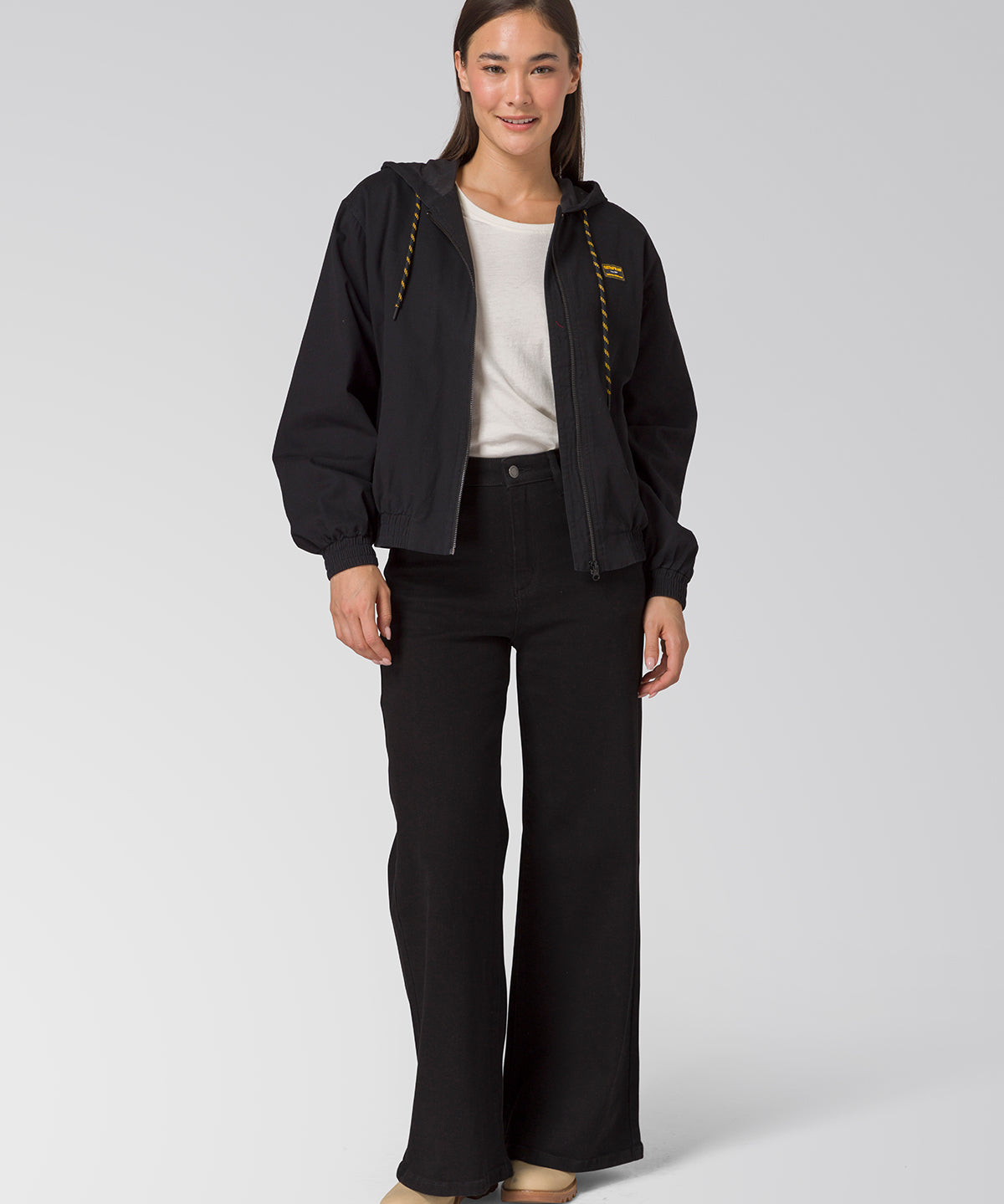 Chaqueta Lightweight Utility Mujer Color Negro-1