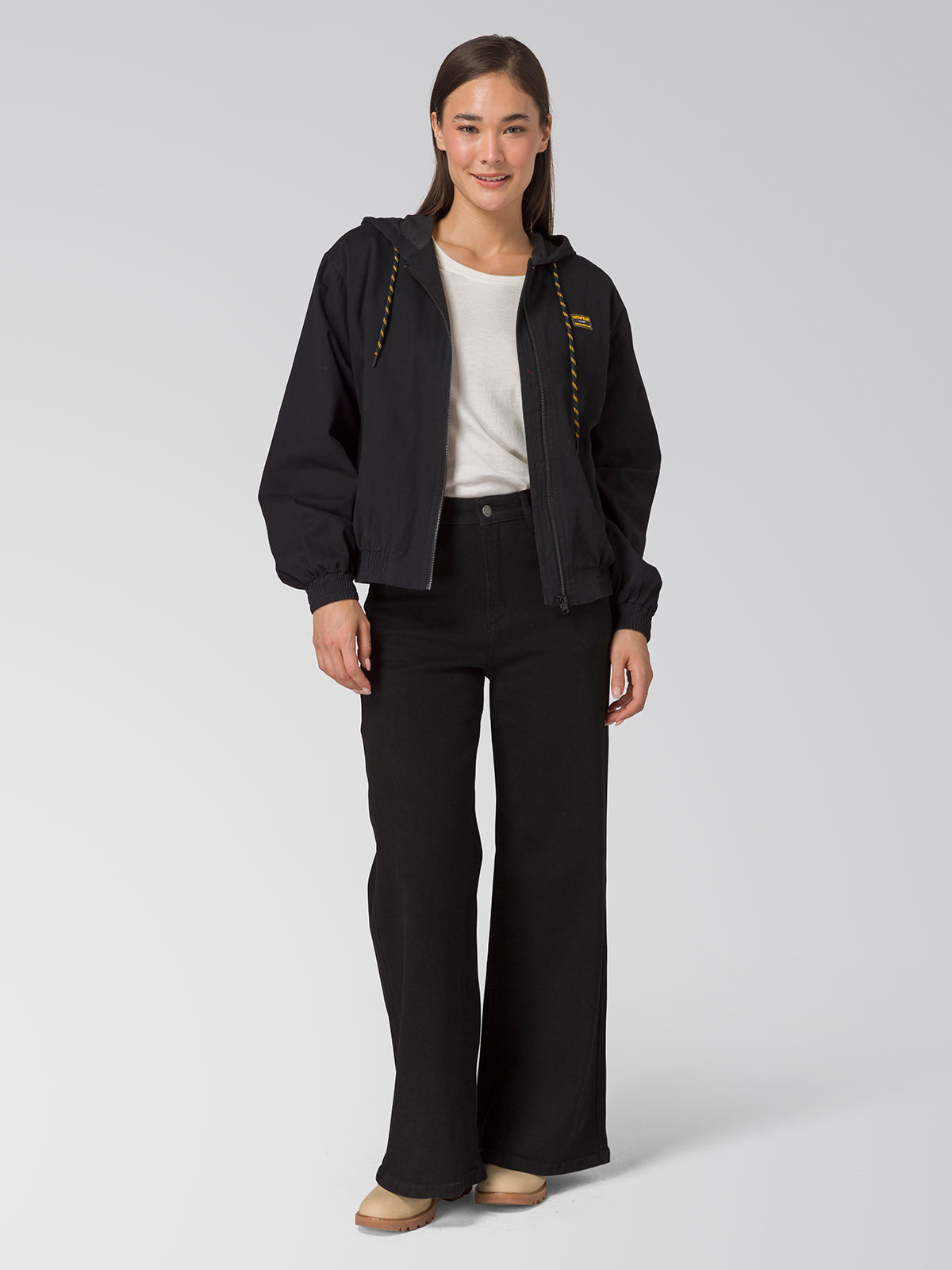 Chaqueta Lightweight Utility Mujer Color Negro-1