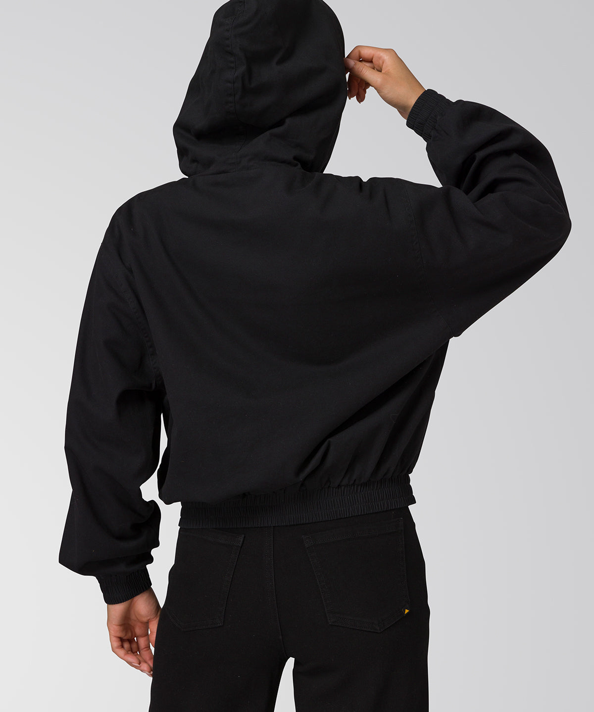 Chaqueta Lightweight Utility Mujer Color Negro-7