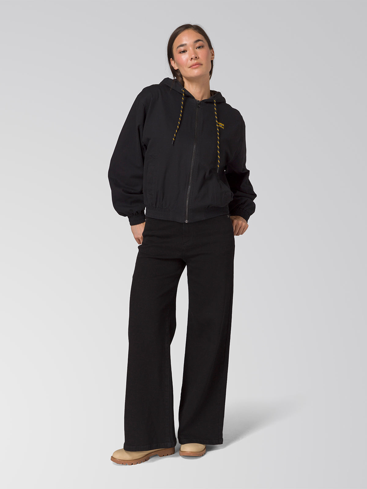 Chaqueta Lightweight Utility Mujer Color Negro-9
